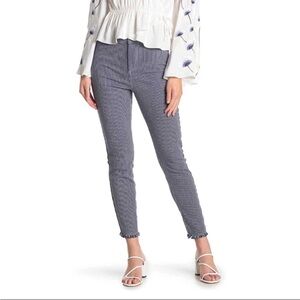 Cupcakes & Cashmere • Womens Wren Navy White Striped Skinny Frayed Hem Jeans